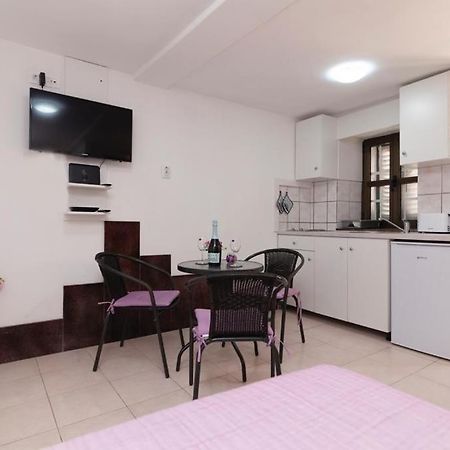 Central Apartment Rose In Hearth Of Split Exteriér fotografie